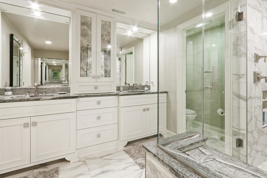 Second bedroom bathroom